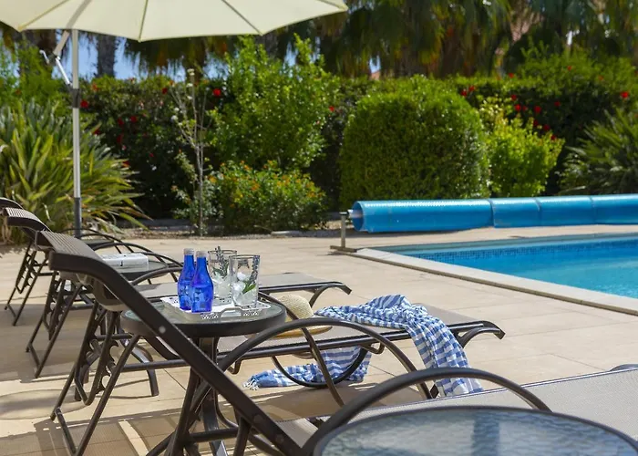 Meneou Seaside Mansion 7 * Lárnaca