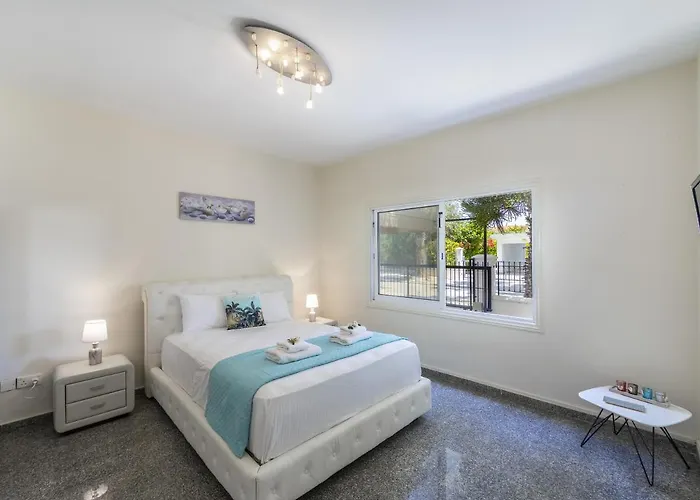 Meneou Seaside Mansion 7