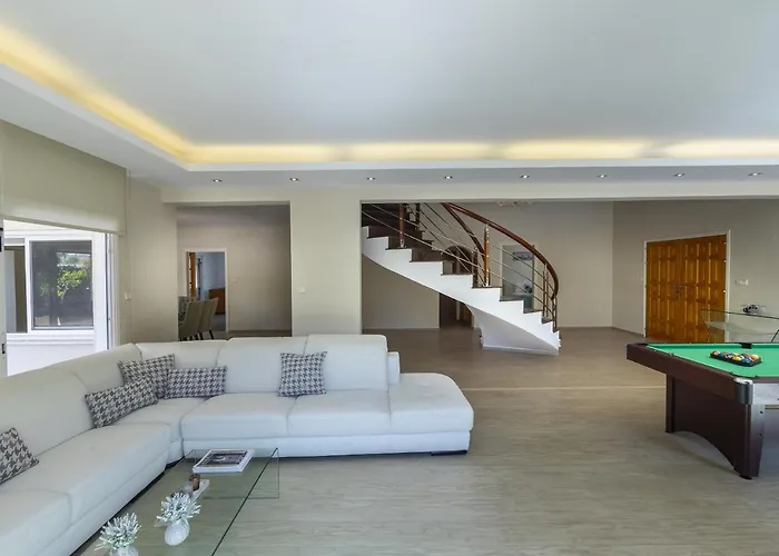 Meneou Seaside Mansion 7 * Lárnaca