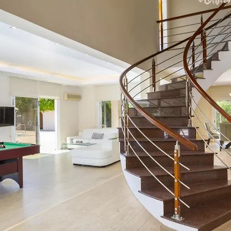 Meneou Seaside Mansion 7 * ラルナカ