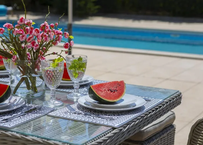 Meneou Seaside Mansion 7 Larnaca