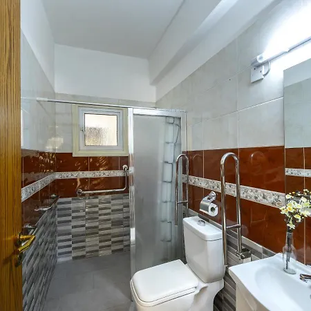 Vila Meneou Seaside Mansion 7 *