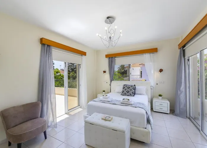 Meneou Seaside Mansion 7 Λάρνακα