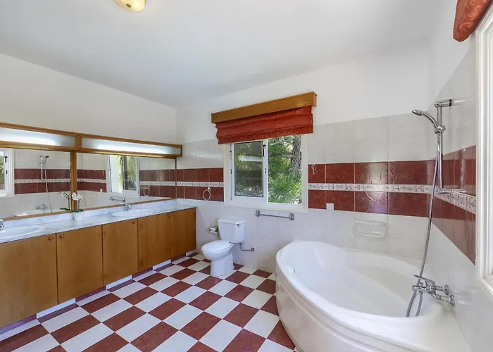 Meneou Seaside Mansion 7 * Λάρνακα